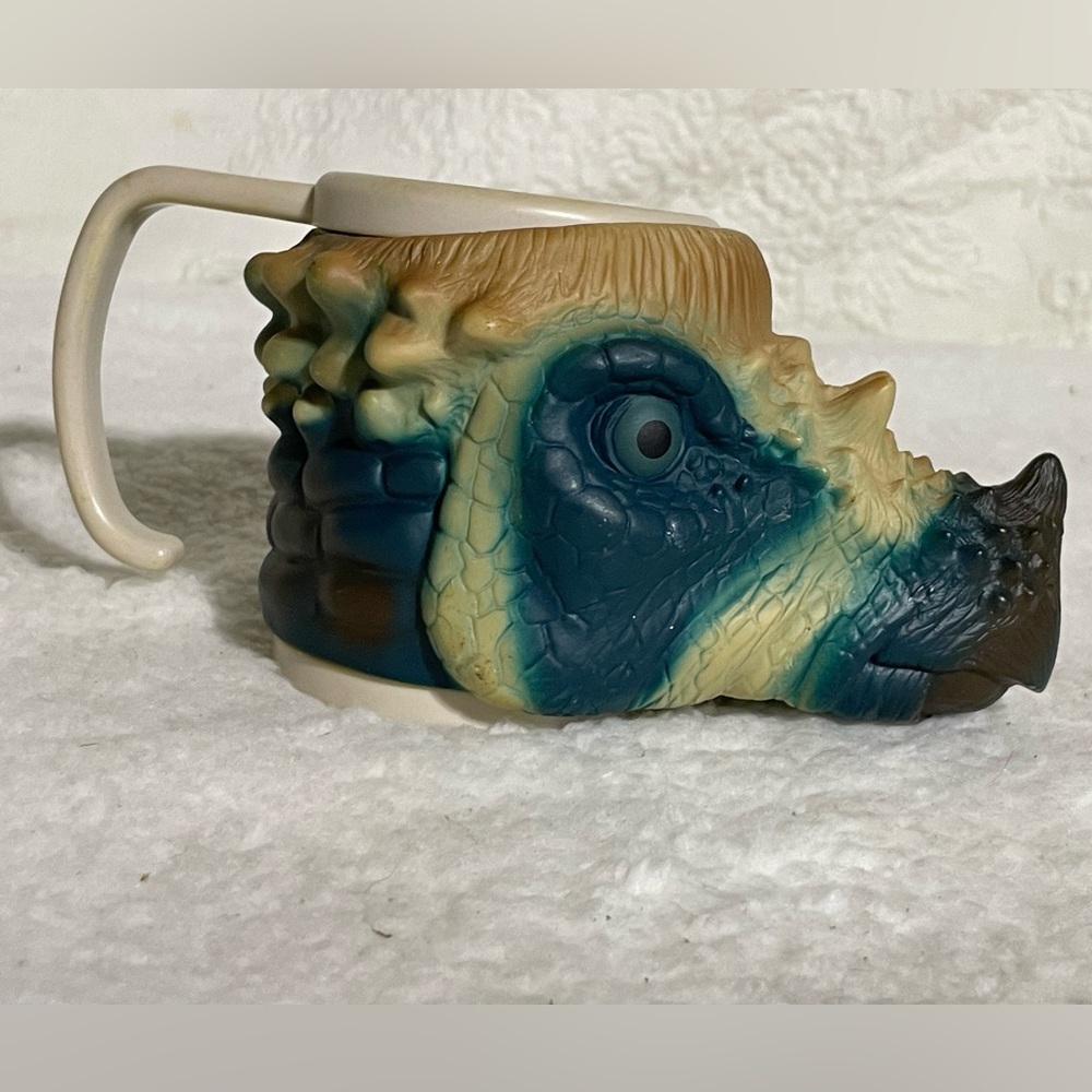1997 Vintage Jurassic Park Dinosaur Plastic Mug